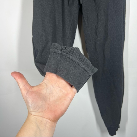 Lululemon Men’s At Ease Jogger Size Small - Picture 9 of 12